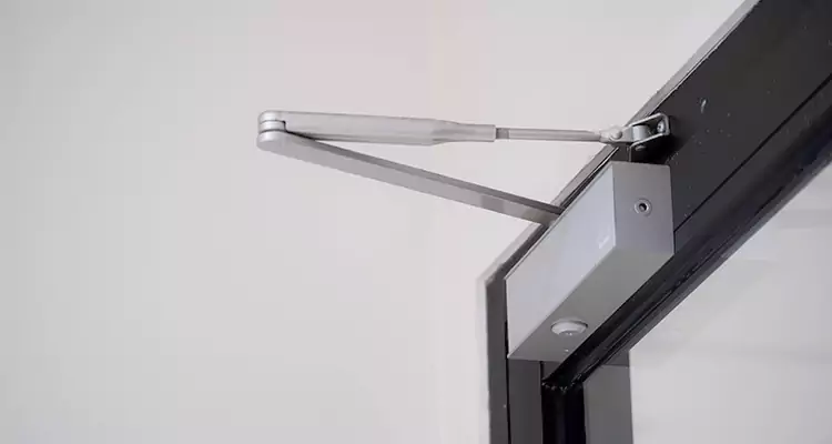 Screen Door Closer Installation in Largo, FL