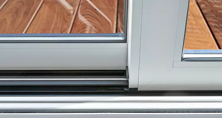 Patio Doors Leaking Water Issue Repair Services in Largo, FL
