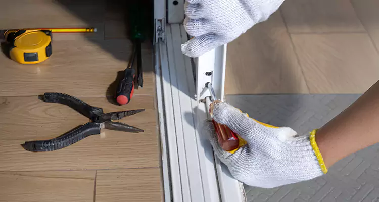 Screen Door Wheel Replacement in Largo, FL