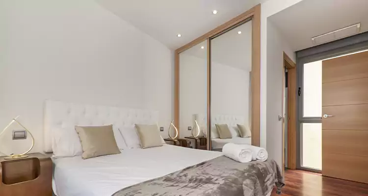 Sliding Wardrobe Door Mirror Replacement in Largo, FL